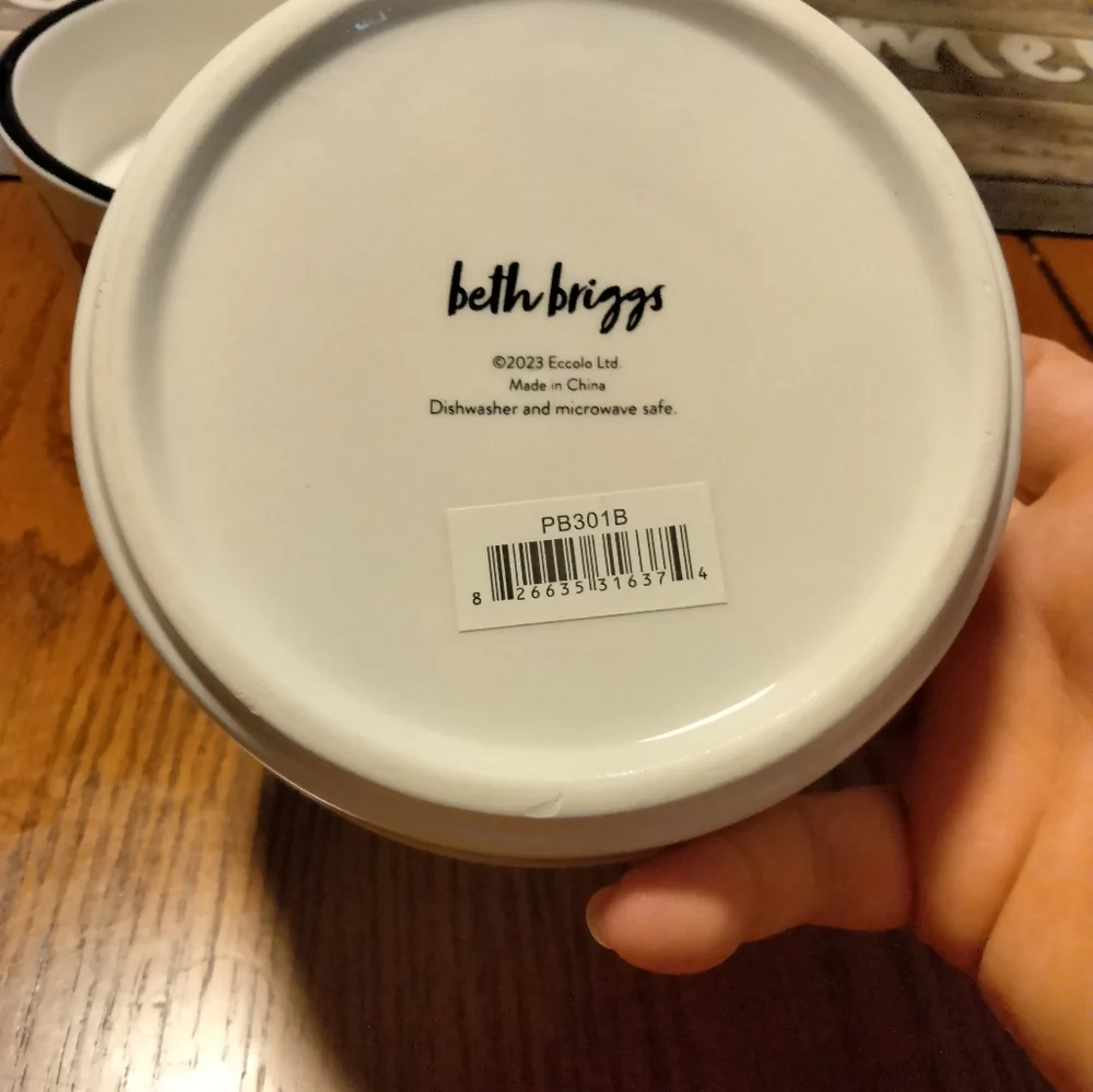 Cat ceramic bowls (2)